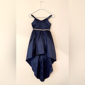 Elegant dress size 8 kids